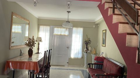 Fotografía de Matheu 4000, Casa 3 dormitorios, cochera, quincho