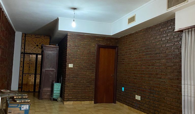 Fotografía de Casa 4 Dormitorios, cochera doble, en Guadalupe