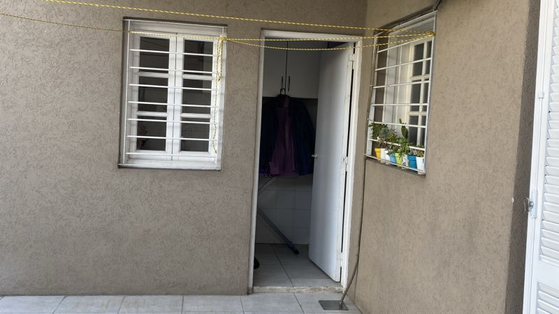 Fotografía de VENTA CASA 3 DOR, COCHERA PATIO CON PISCINA,LAPRIDA 3600