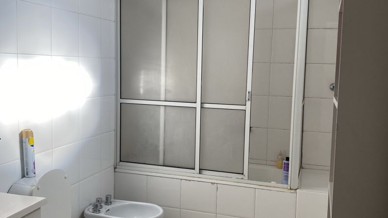 Fotografía de VENTA CASA 3 DOR, COCHERA PATIO CON PISCINA,LAPRIDA 3600
