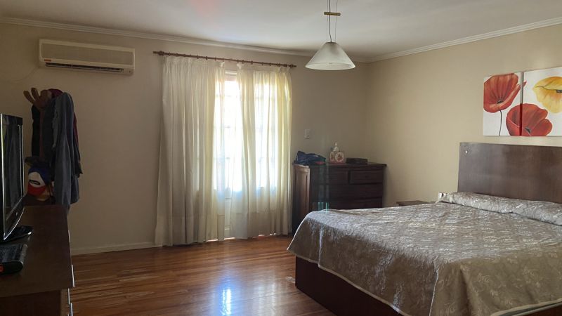 Fotografía de VENTA CASA 3 DOR, COCHERA PATIO CON PISCINA,LAPRIDA 3600