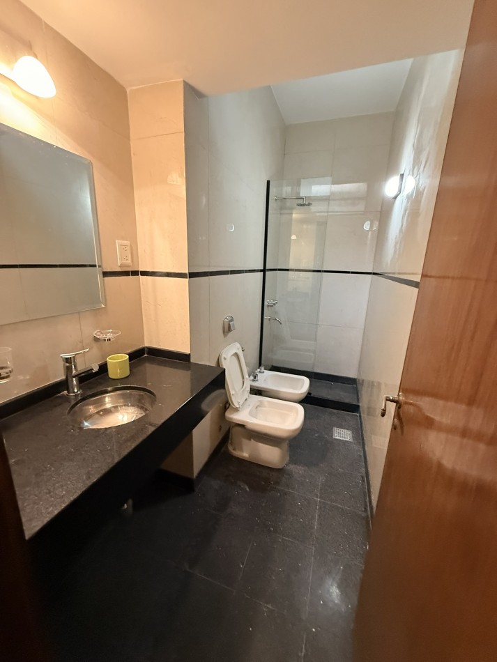 SUIPACHA 2600- AMPLIA Y FUNCIONAL PROPIEDAD DE 3 DORMITORIOS