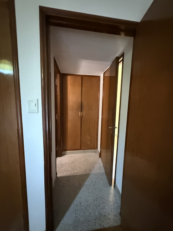 SUIPACHA 2600- AMPLIA Y FUNCIONAL PROPIEDAD DE 3 DORMITORIOS