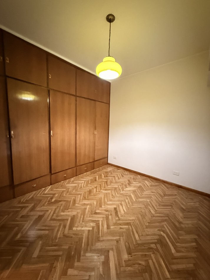 SUIPACHA 2600- AMPLIA Y FUNCIONAL PROPIEDAD DE 3 DORMITORIOS