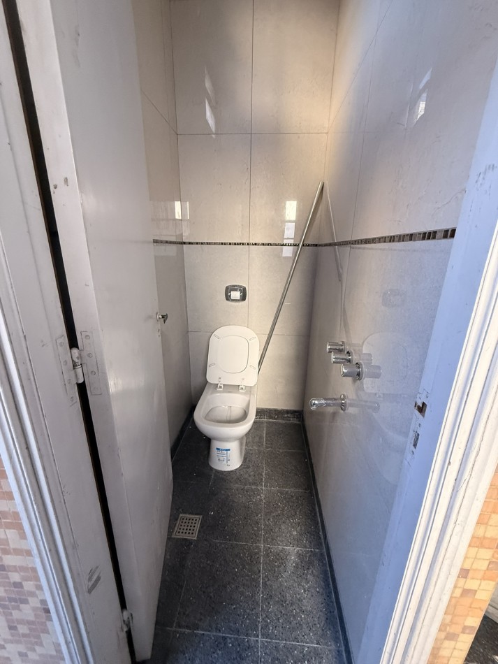 SUIPACHA 2600- AMPLIA Y FUNCIONAL PROPIEDAD DE 3 DORMITORIOS