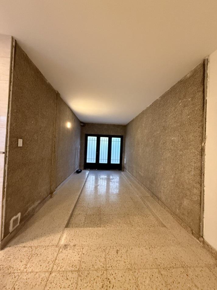 SUIPACHA 2600- AMPLIA Y FUNCIONAL PROPIEDAD DE 3 DORMITORIOS