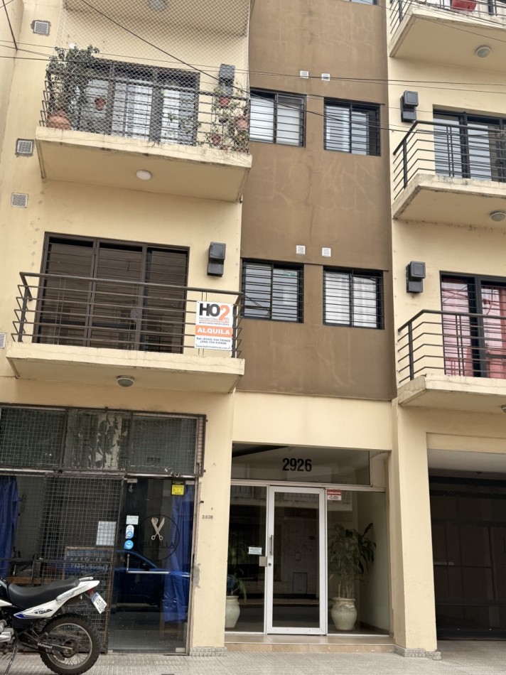 MORENO 2900. AMPLIO DEPARTEMENTO DE 2 DOMITORIOS 