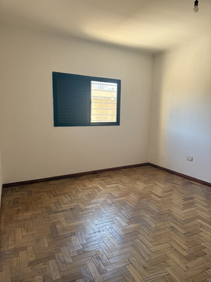 MORENO 2900. AMPLIO DEPARTEMENTO DE 2 DOMITORIOS 