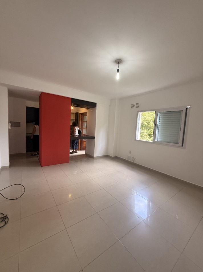 ALQUILER- EXCELENTE DEPARTAMENTO DE 1 DORMITORIO- Bv GALVEZ Y NECOCHEA