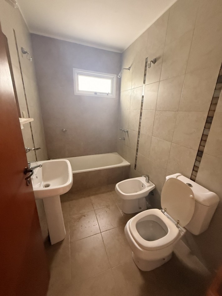 ALQUILER- EXCELENTE DEPARTAMENTO DE 1 DORMITORIO- Bv GALVEZ Y NECOCHEA
