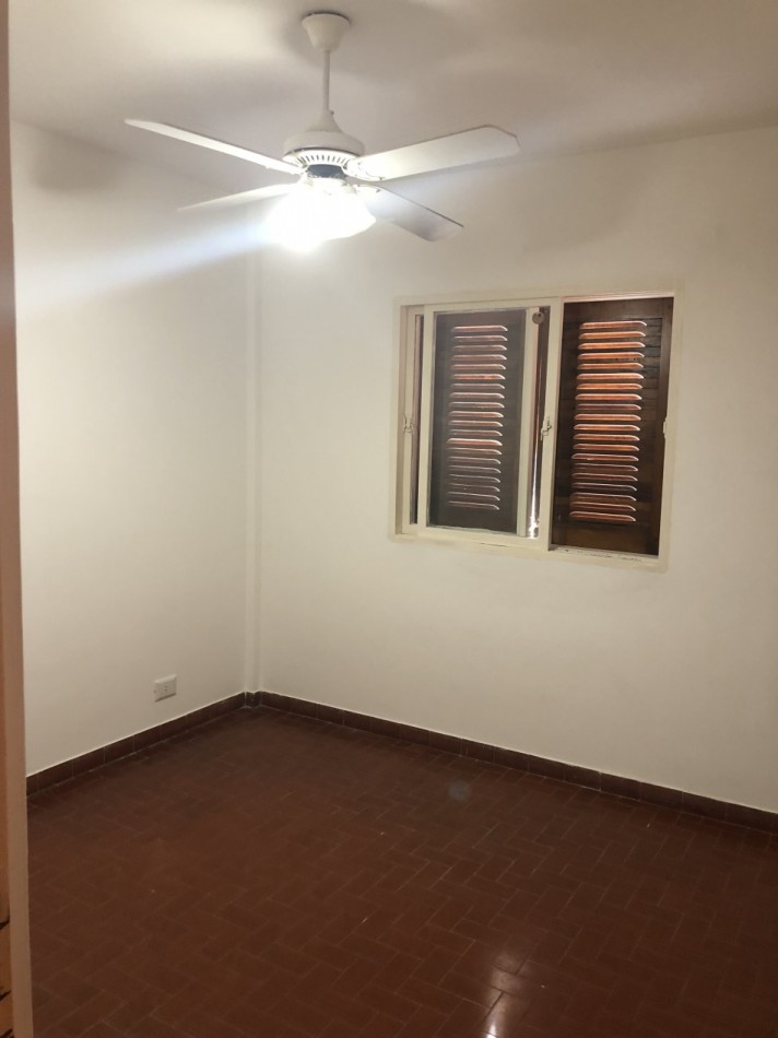 Juan del Campillo 3000-Departamento de 2 dormitorios.