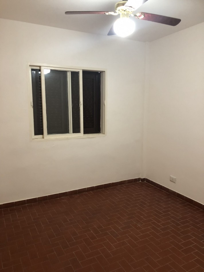 Juan del Campillo 3000-Departamento de 2 dormitorios.