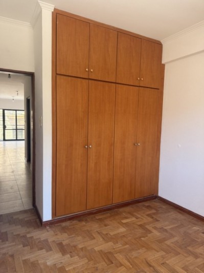 MORENO 2900. AMPLIO DEPARTEMENTO DE 2 DOMITORIOS 