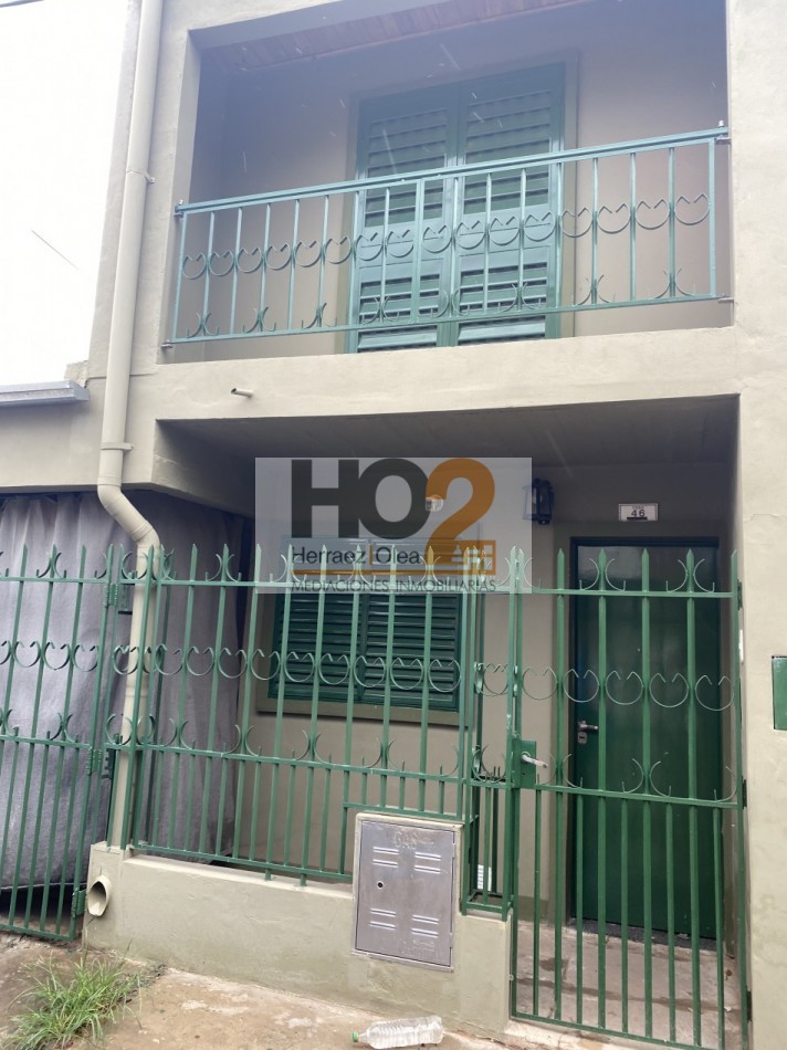 BARRIO ESMERALDA SUR. CASA DE 3 DORMITORIOS Y LUGAR PARA AUTO